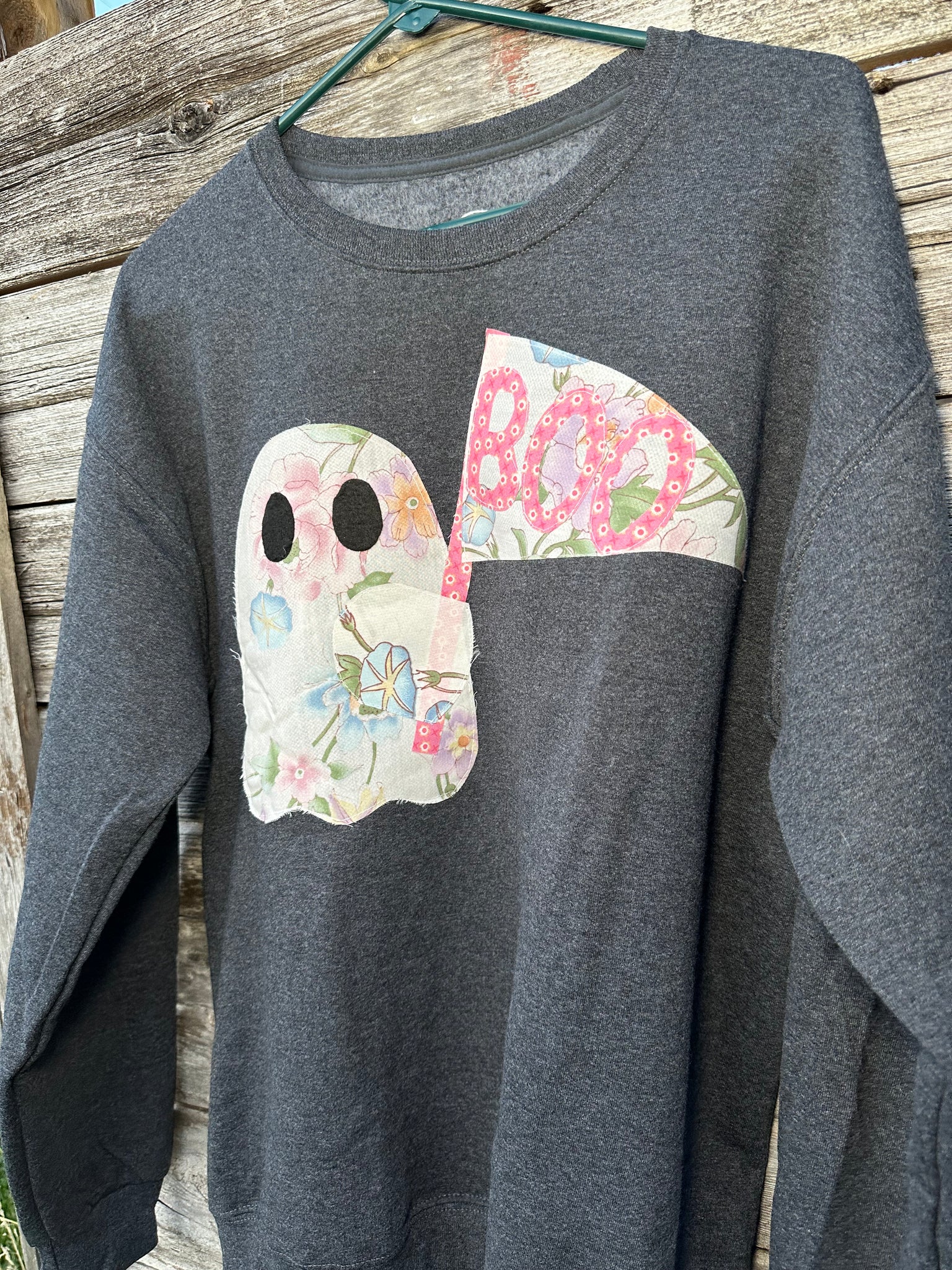 Bedsheet ghost sweater medium
