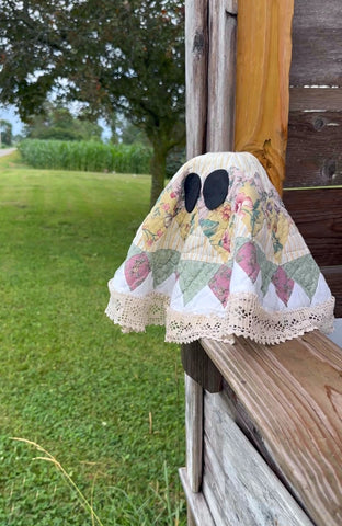 Quilt ghost decor