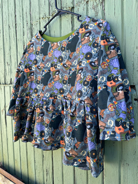 Adult medium peplum top